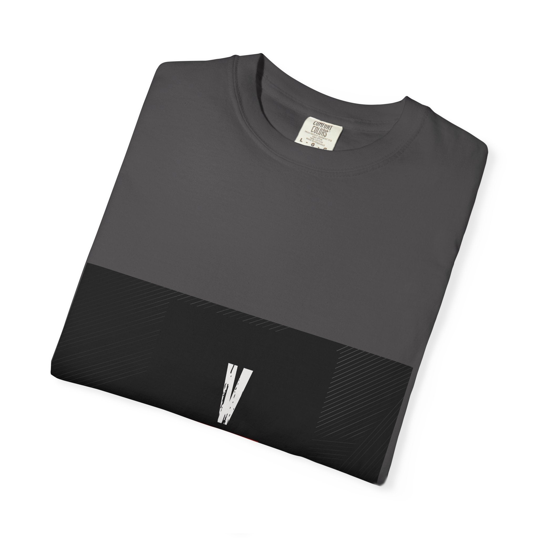 Garment-Dyed T-shirt with Modern Design, Trendy Casual Wear, Gifts for Fashion Lovers, Everyday Comfort, Unisex Apparel
