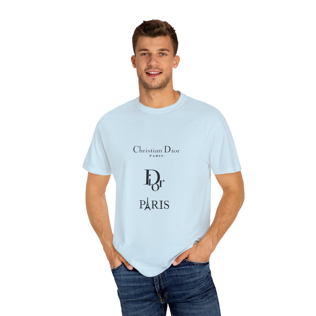 Chic Paris Graphic Tee, Fashionable Casual T-Shirt, Stylish Streetwear, Gift for Fashion Lovers, Travel Souvenir