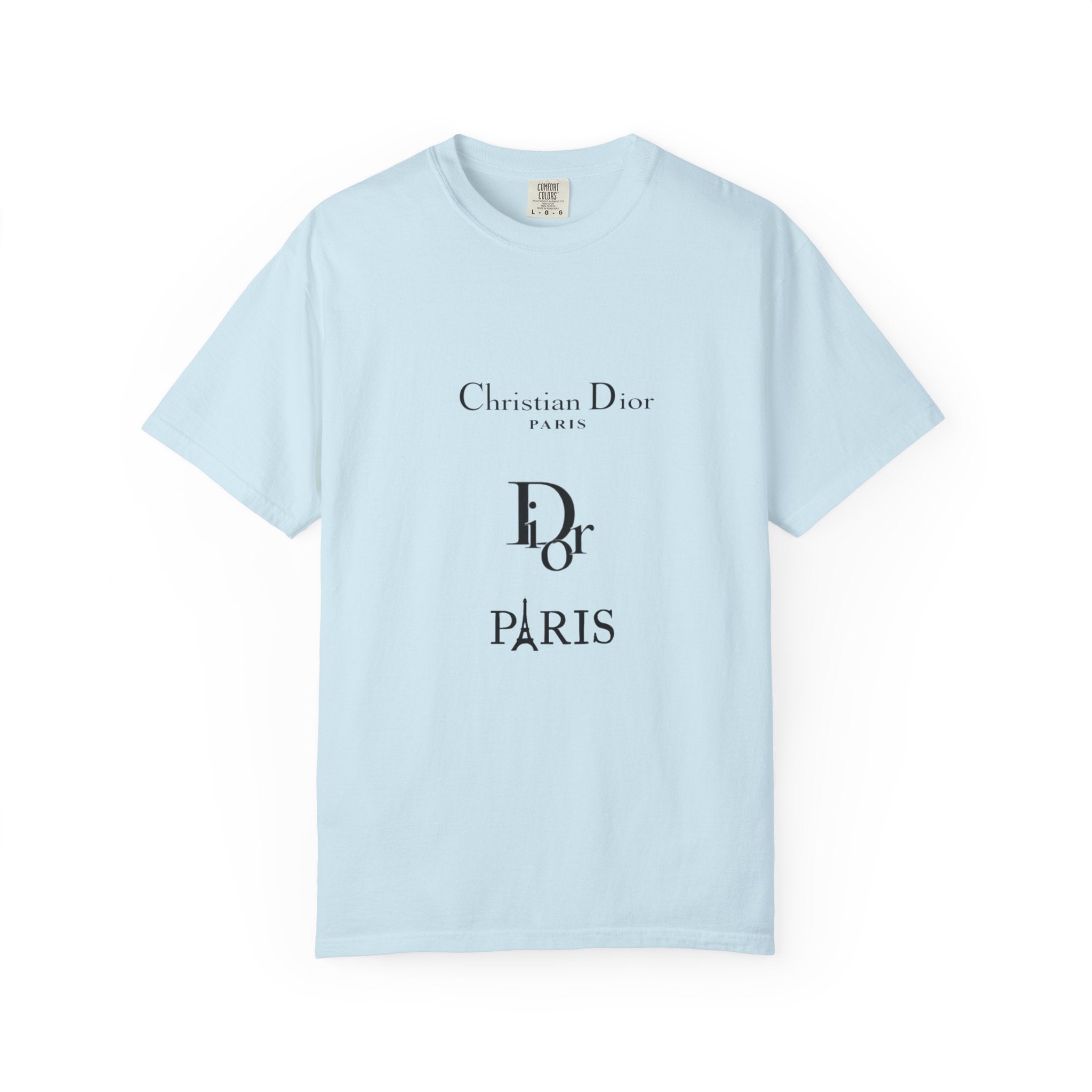 Chic Paris Graphic Tee, Fashionable Casual T-Shirt, Stylish Streetwear, Gift for Fashion Lovers, Travel Souvenir