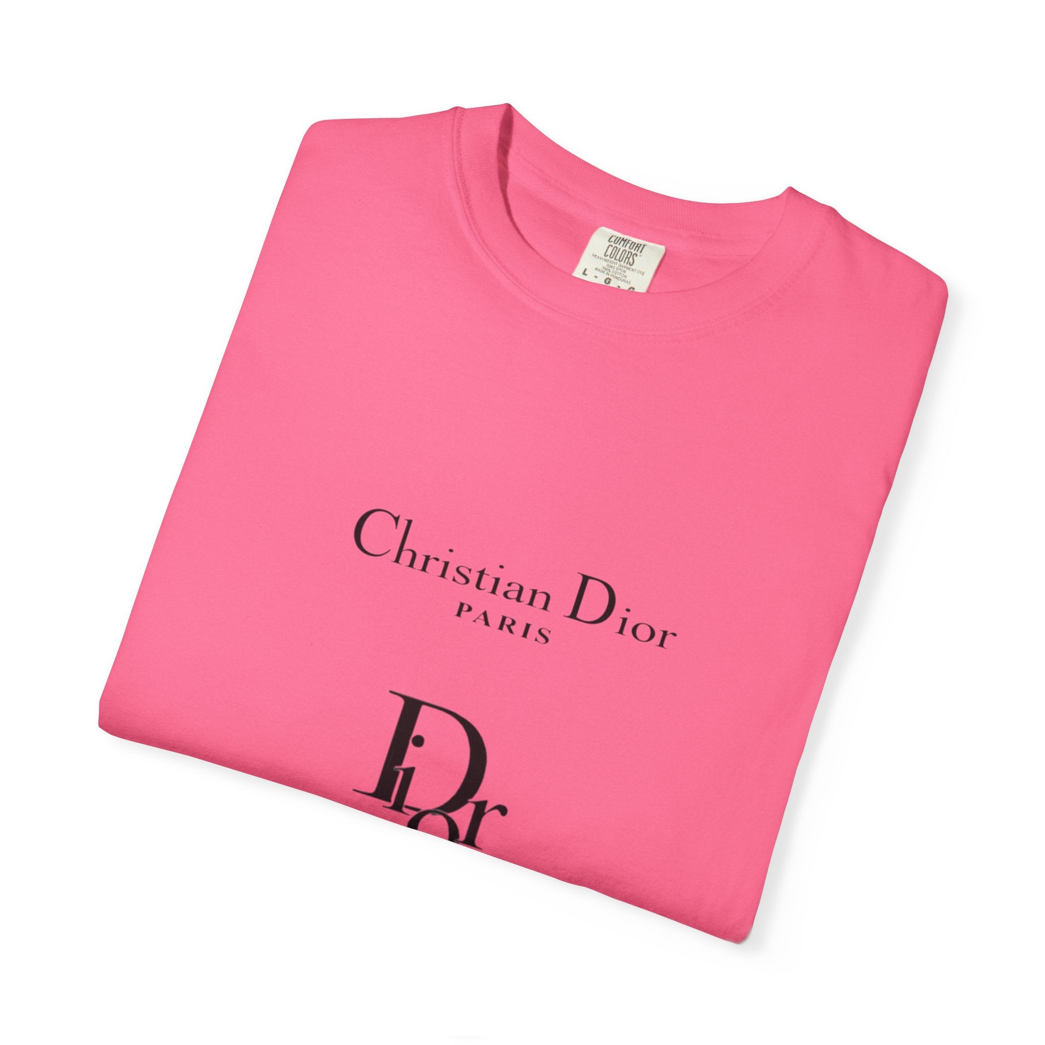 Chic Paris Graphic Tee, Fashionable Casual T-Shirt, Stylish Streetwear, Gift for Fashion Lovers, Travel Souvenir