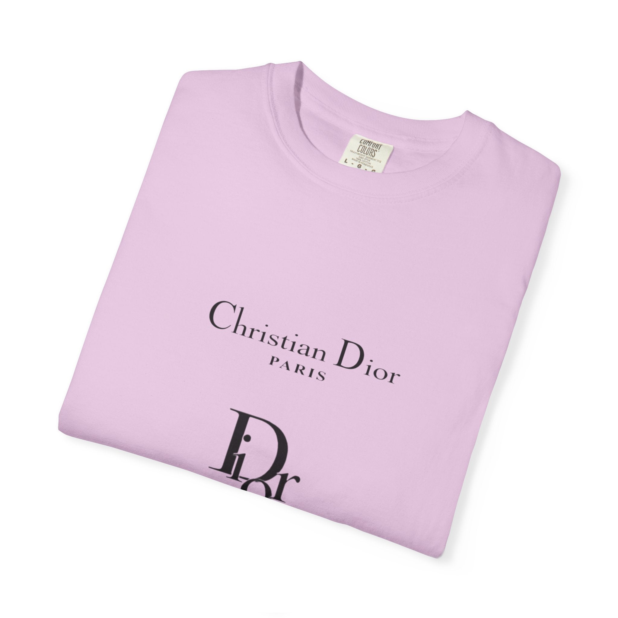 Chic Paris Graphic Tee, Fashionable Casual T-Shirt, Stylish Streetwear, Gift for Fashion Lovers, Travel Souvenir