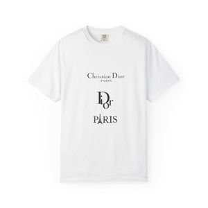 Chic Paris Graphic Tee, Fashionable Casual T-Shirt, Stylish Streetwear, Gift for Fashion Lovers, Travel Souvenir