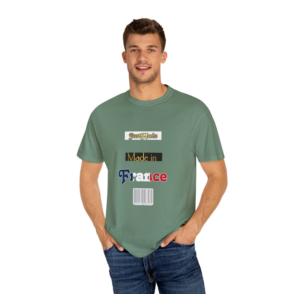 Garment-Dyed T-shirt with Unique Made in France Design, Casual Tee, Fashion Statement, Gift for Fashion Lovers, Everyday Wear, [...]