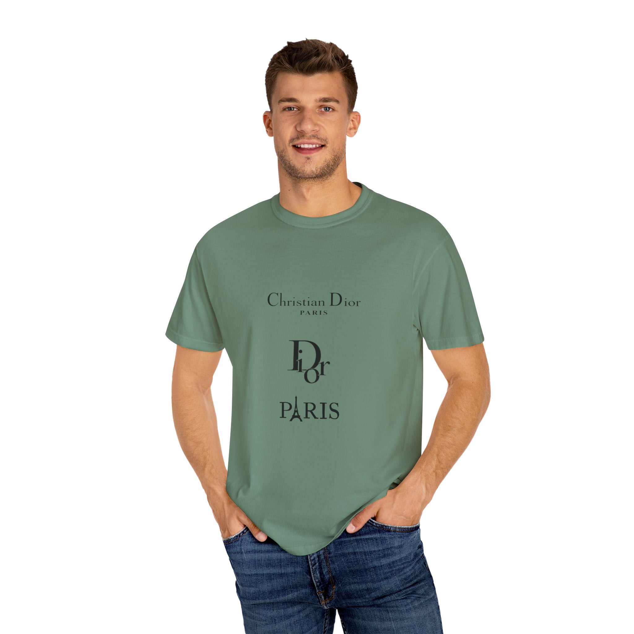Chic Paris Graphic Tee, Fashionable Casual T-Shirt, Stylish Streetwear, Gift for Fashion Lovers, Travel Souvenir